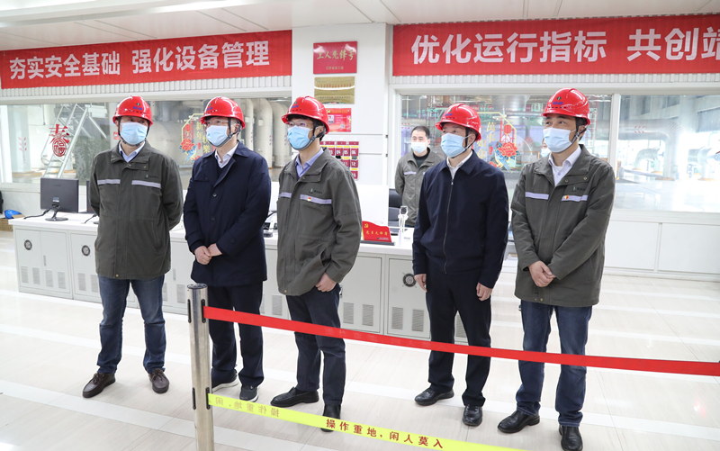 章明总视察靖江发电-外网-20220316.jpg